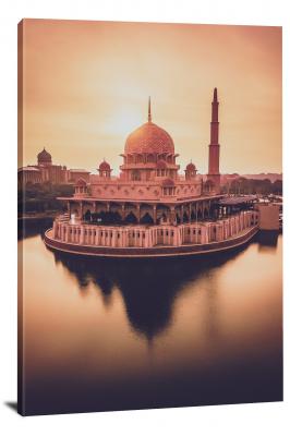 CW5417-domes-sunrise-over-putra-mosque-00