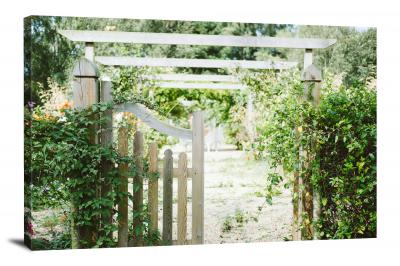 CW5774-gates-bradfield-garden-entrance-00