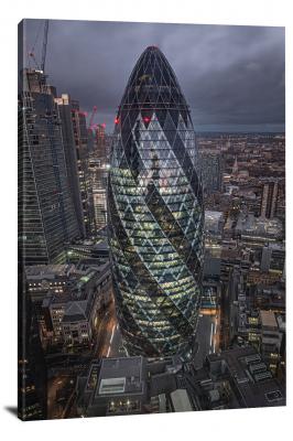 CW5667-skyscrapers-the-gherkin-at-night-00