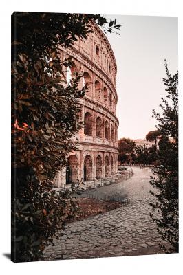 CW4582-attractions-colosseum-00
