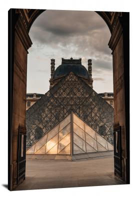 CW5810-attractions-louvre-museum-00