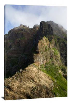 CW0347-cliff-cliffs-in-portugal-00