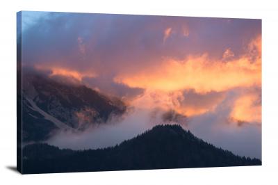CW0362-cloud-sunrise-over-the-mountain-00