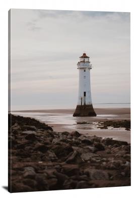 CW0515-lighthouse-lighthouse-on-the-beach-00