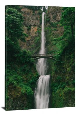 CW0716-waterfall-multnomah-falls-00