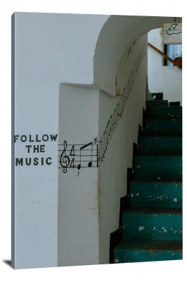 CW9839-music-follow-the-music-00