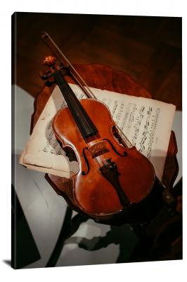 CW9857-music-violin-and-music-sheet-00