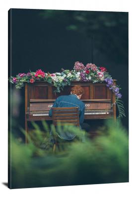 CW9868-music-a-piano-player-in-canary-wharf-00