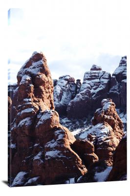CW1230-arches-national-park-wintry-red-rocks-00