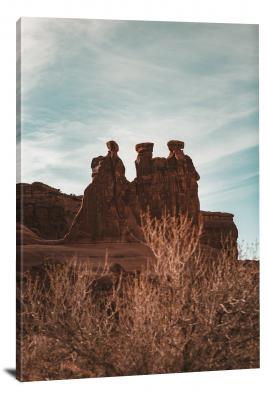 CW1235-arches-national-park-the-three-gossips-00