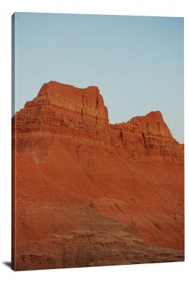 CW1262-badlands-national-park-red-mountains-00