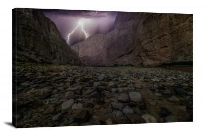 CW1275-big-bend-national-park-lightning-boquillas-canyon-00