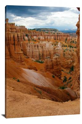 CW1353-bryce-canyon-national-park-cloudy-bryce_-00