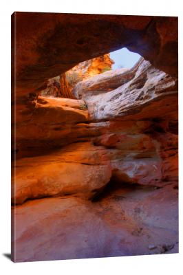 CW1417-capitol-reef-national-park-hole-of-light-00