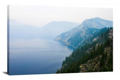 CW1462-crater-lake-national-park-foggy-crater-00