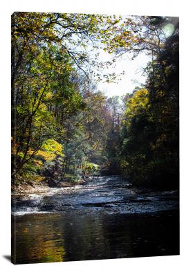 CW1499-cuyahoga-valley-national-park-river-through-forest-00
