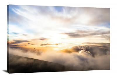 CW1697-haleakala-national-park-golden-cloud-lookout-00