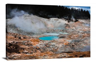 CW1842-lassen-volcanic-national-park-hot-springs-mist-00