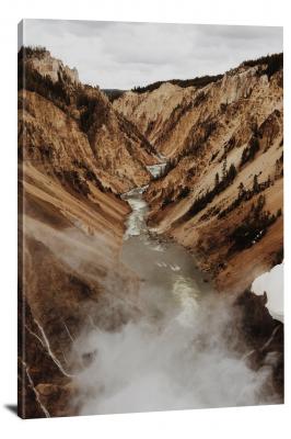 CW1065-yellowstone-national-park-steaming-river-00