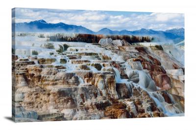 CW1081-yellowstone-national-park-mammoth-hot-springs-00