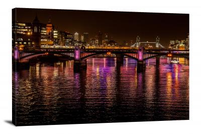 CW0868-london-bridge-over-water-00