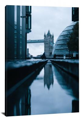CW0874-london-canal-and-tower-bridge-00