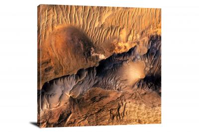 Ius Chasma, Mars (Natural style) - Canvas Wrap
