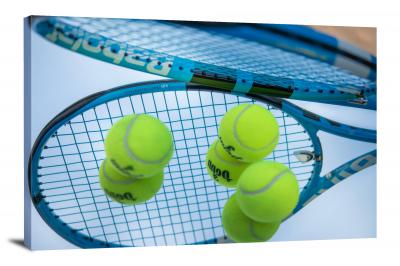 CW9682-equipment-blue-racket-with-tennis-balls-00
