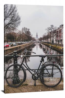 CW6052-bicycle-bike-by-the-river-00