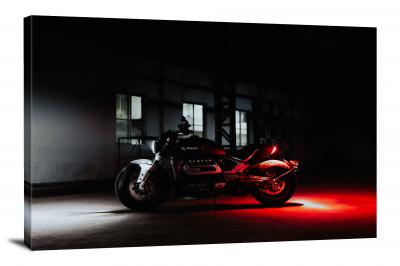 CW6382-motorcycles-motorcycle-under-red-light-00