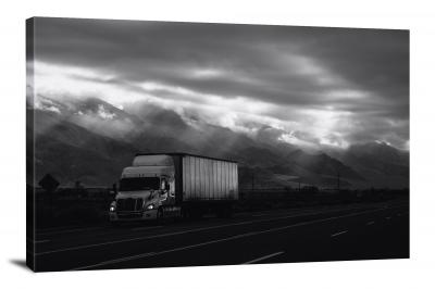 CW6426-trucks-truck-with-clouds-00