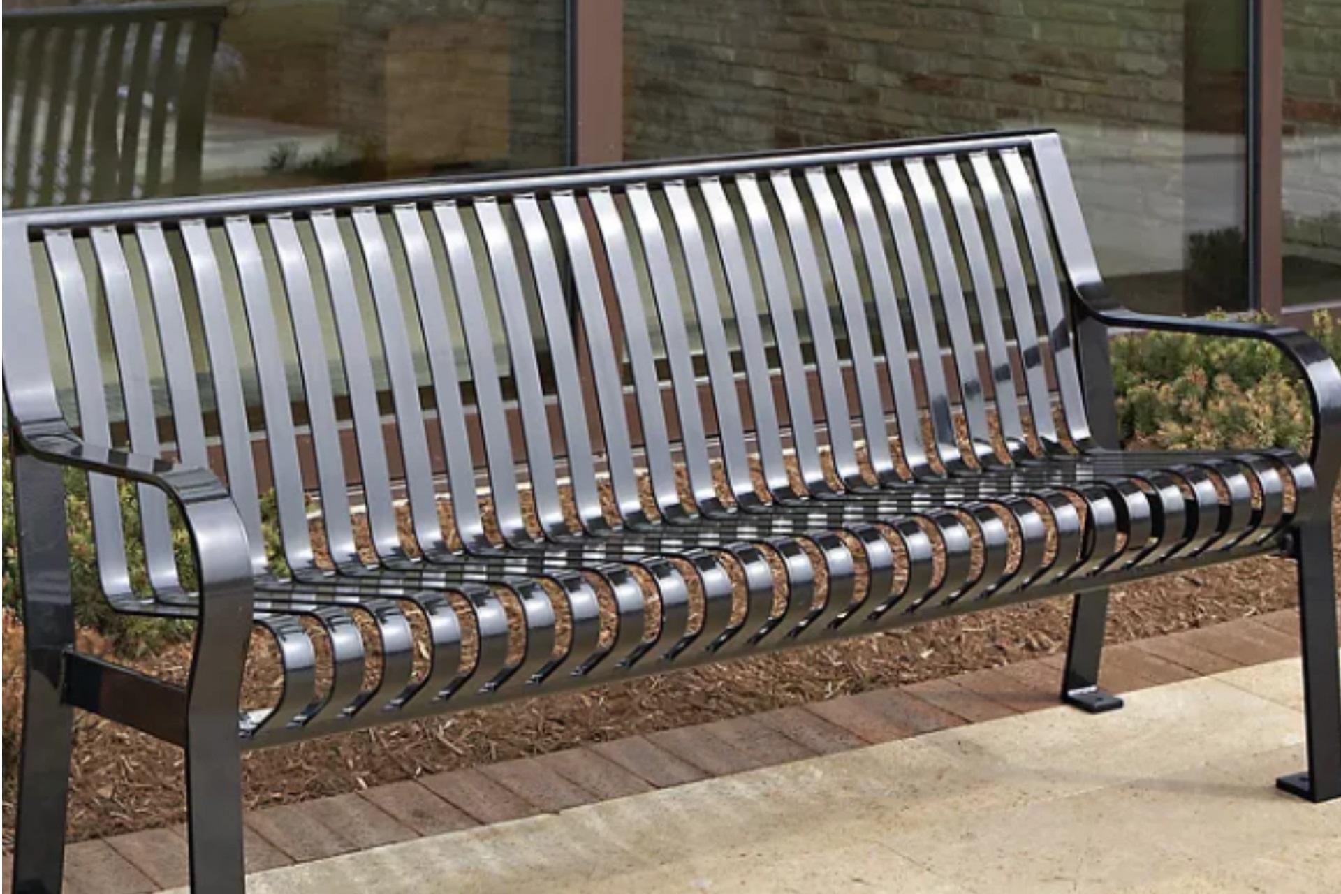 Metal bench with online back